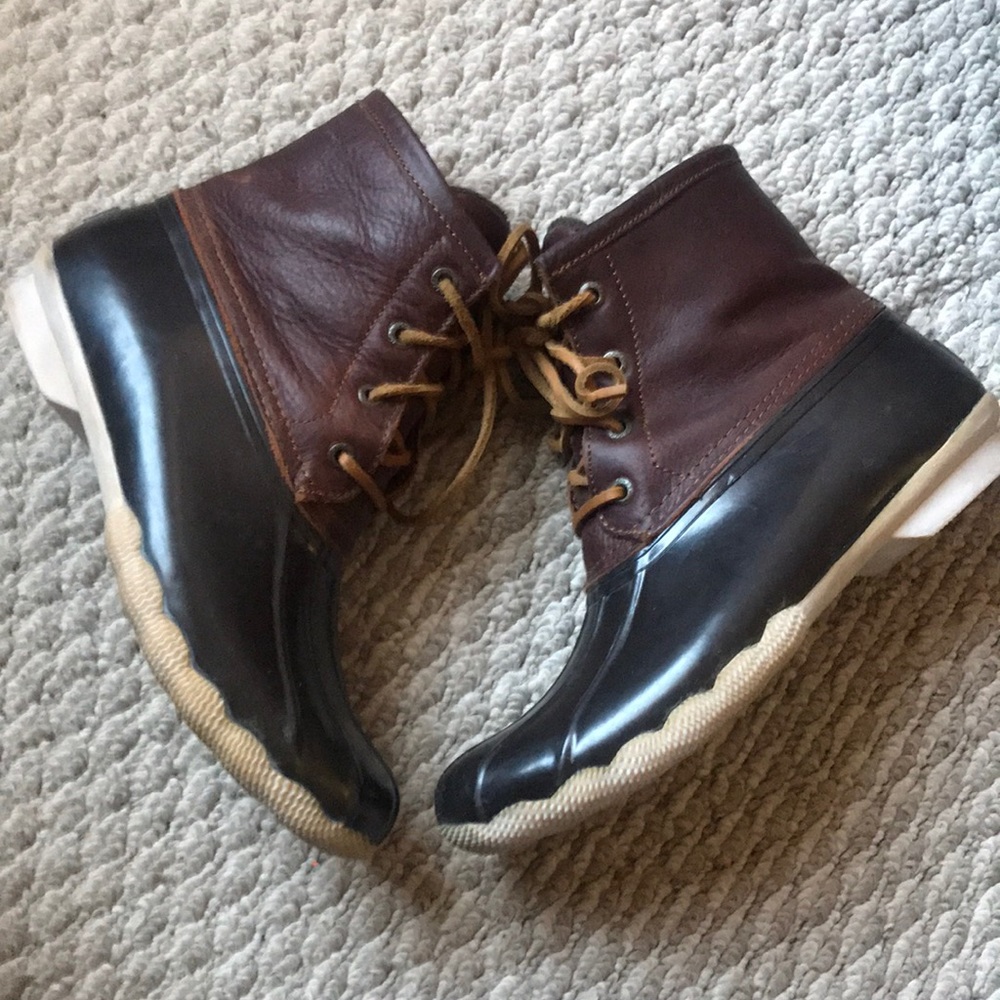 Sperry topsider boots